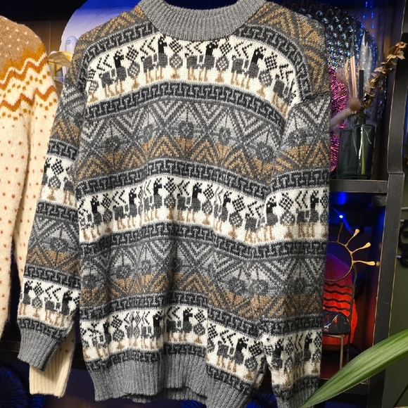 Womans Winter LOT Size (Med-Large) All Included! - Picture 3 of 10